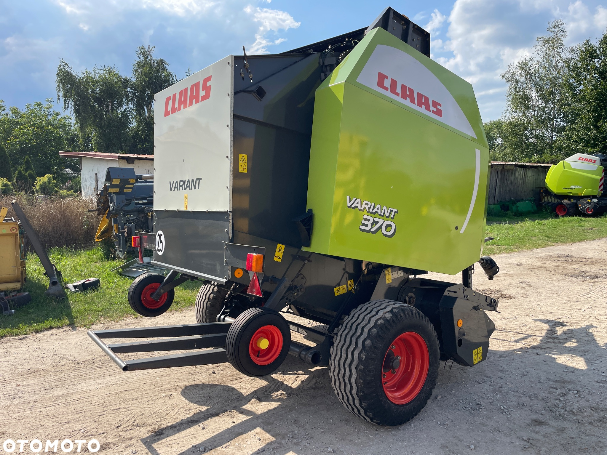 Claas Variant 370 - 5