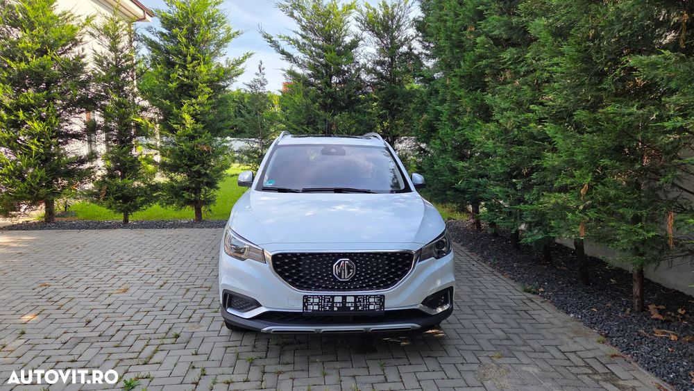 MG ZS EV - 12