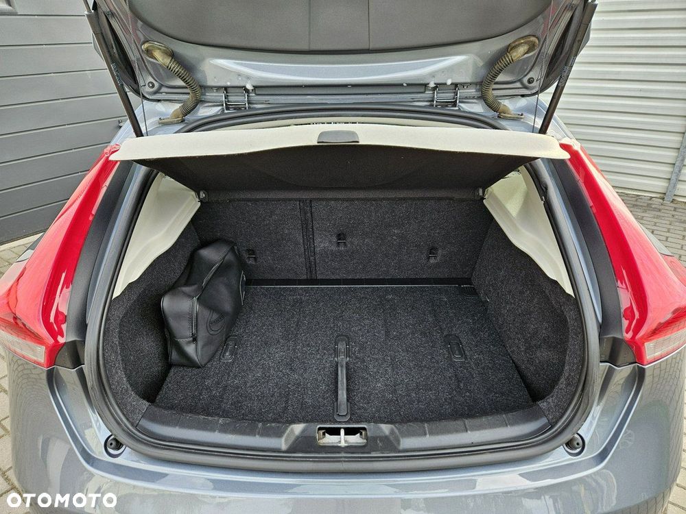 Volvo V40 D2 Drive-E SCR Dynamic Edition - 28