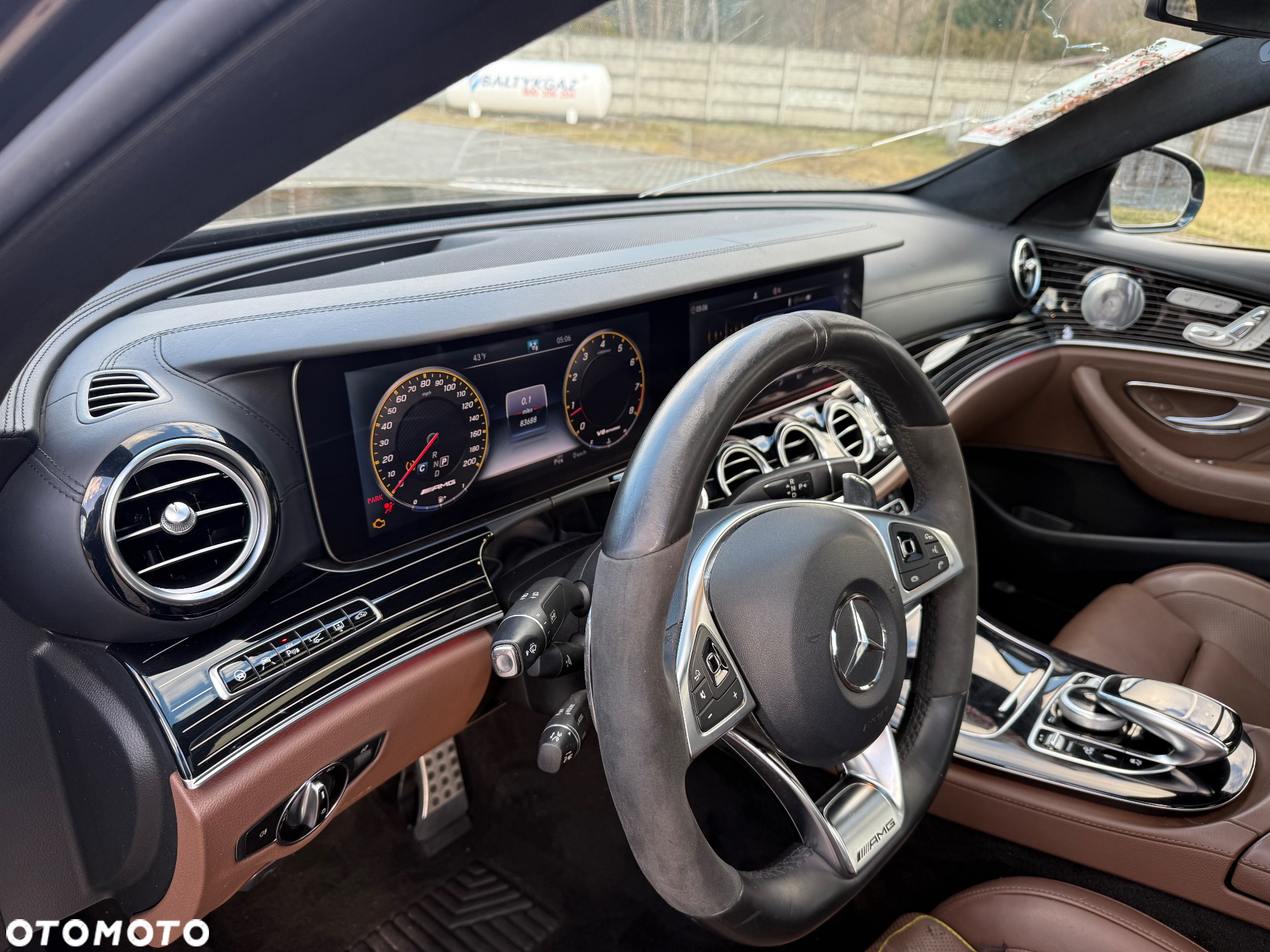 Mercedes-Benz Klasa E AMG 63 S 4-Matic+ - 6