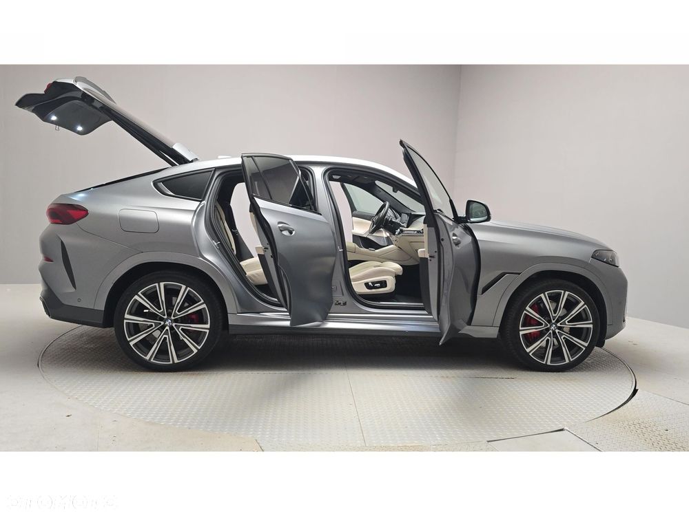 BMW X6 - 13