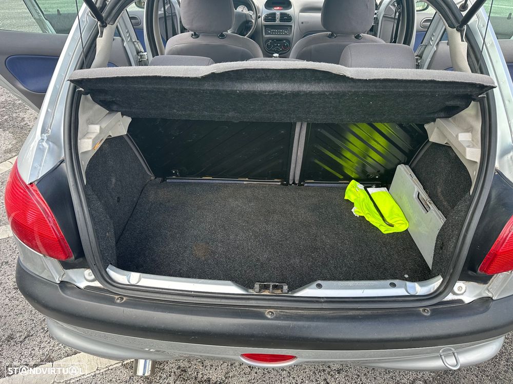 Peugeot 206 1.1 XT - 14