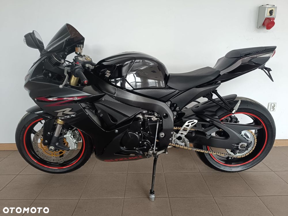 Suzuki GSX-R - 10