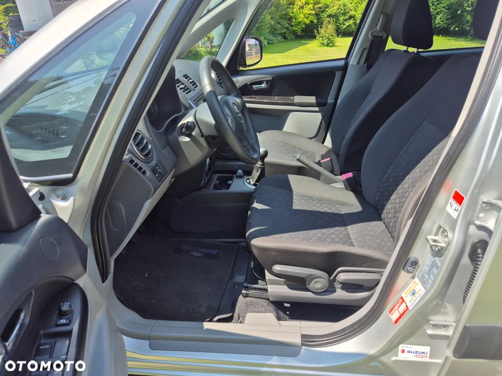 Suzuki SX4 1.6 VVT 4x4 Style - 26