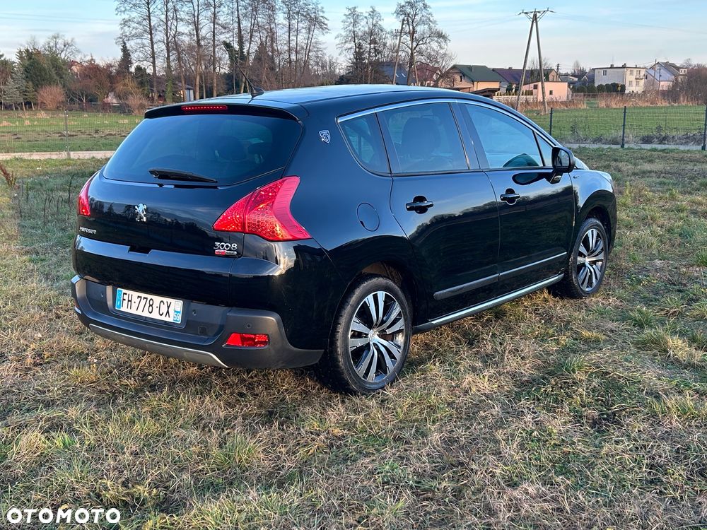 Peugeot 3008 HDi 150 Allure - 9