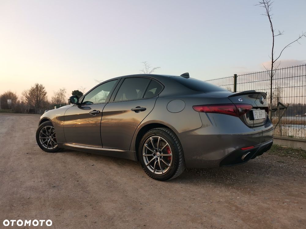 Alfa Romeo Giulia 2.0 Turbo Veloce Q4 - 6