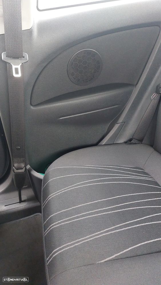 Opel Corsa 1.4 16V Edition - 22