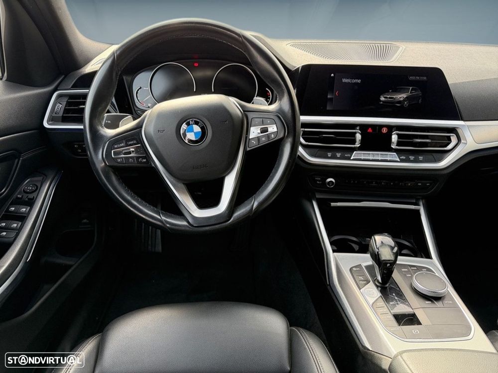 BMW 320 - 13