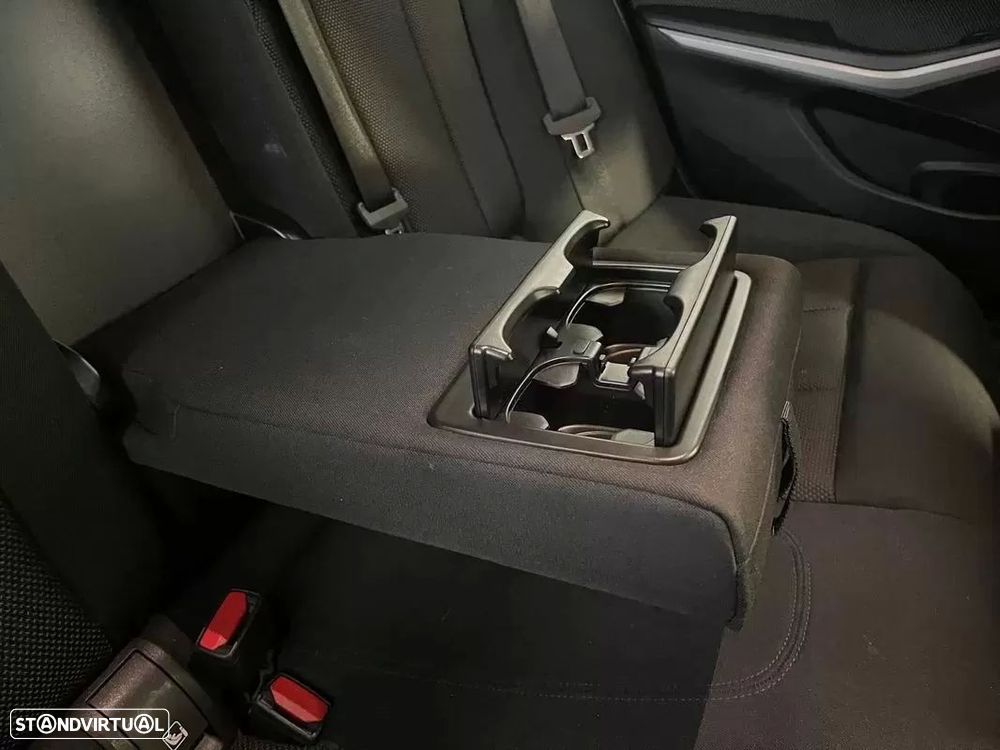 BMW 318 d Auto - 21