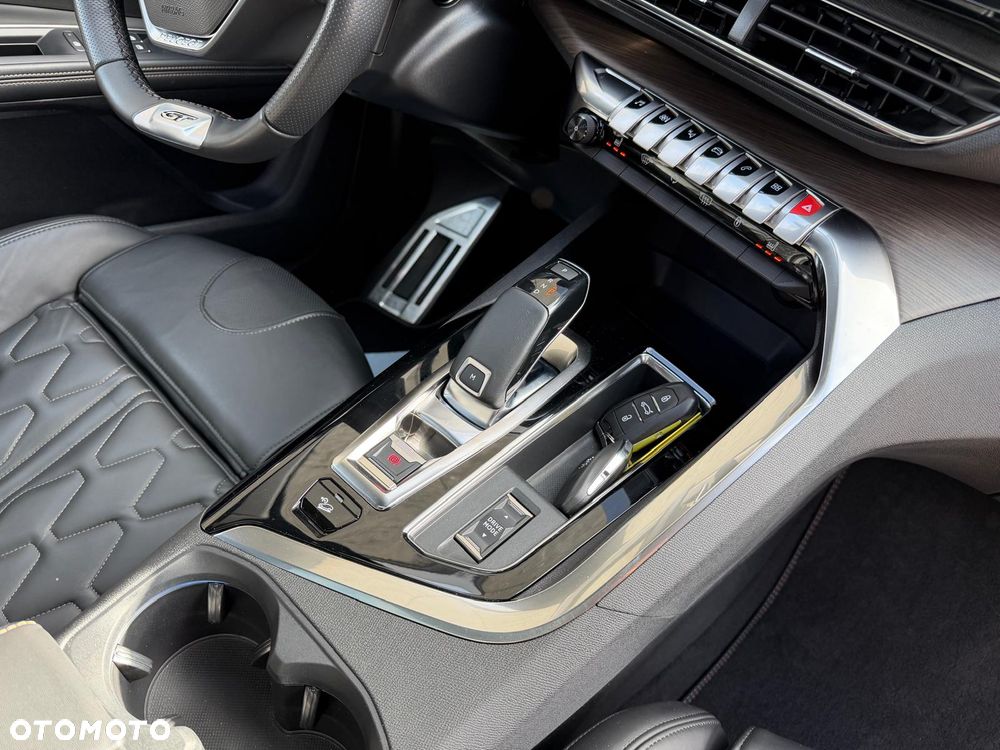Peugeot 5008 1.6 PureTech GT S&S EAT8 - 11