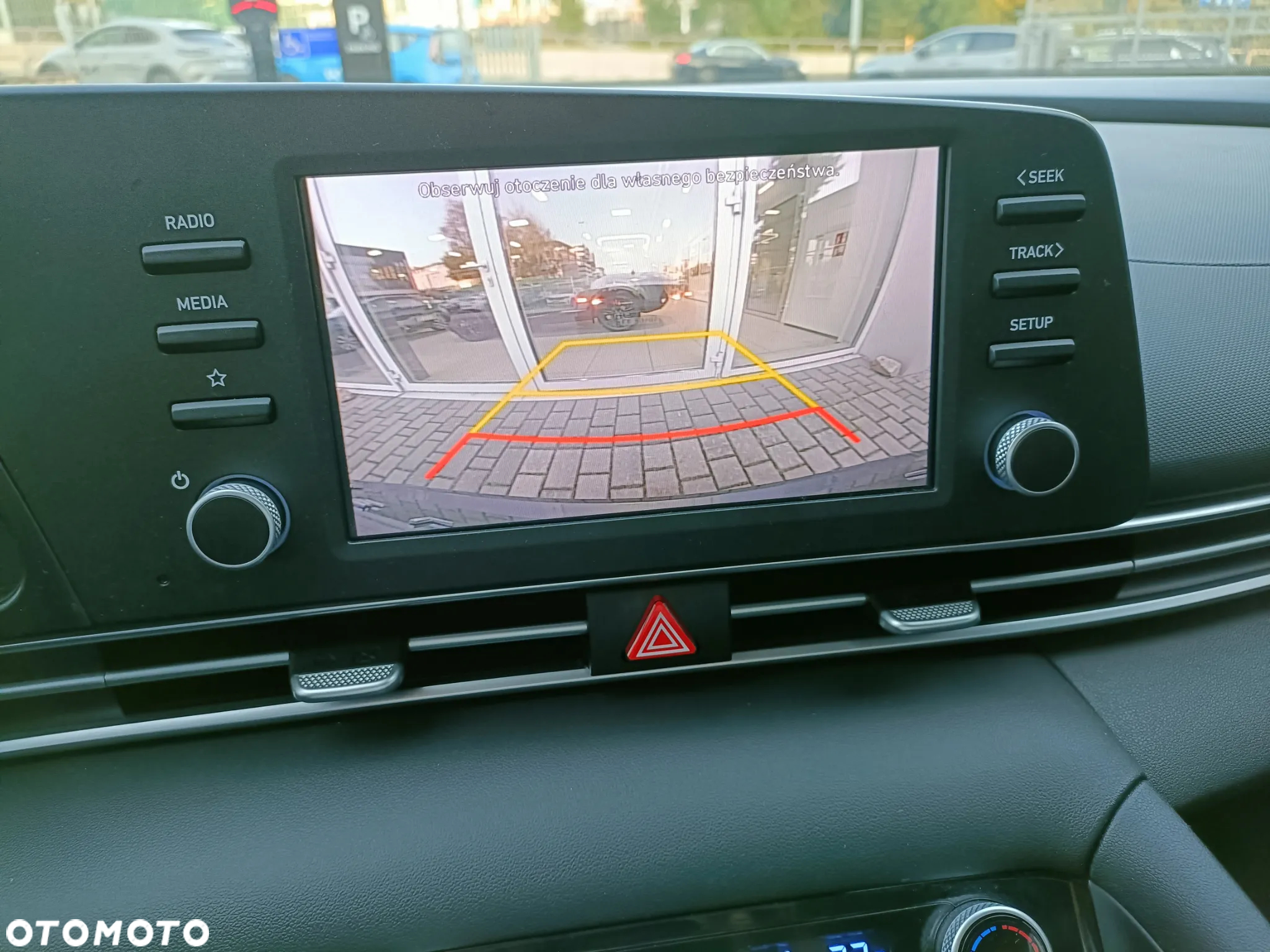 Hyundai Elantra 1.6 Smart - 19