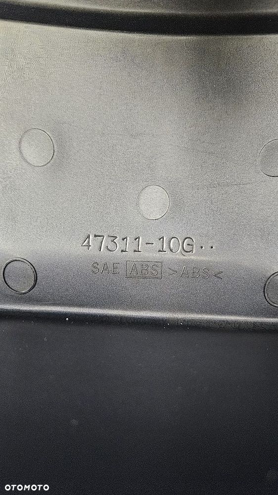 Osłona środkowa ramy owiewka Suzuki Burgman AN650  47311-10G11-YKZ - 10