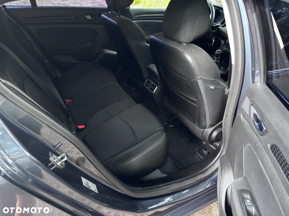 Renault Megane ENERGY TCe 100 PLAY - 15