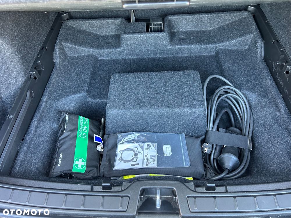 Volvo XC 40 T4 Recharge DKG Inscription Expression - 17