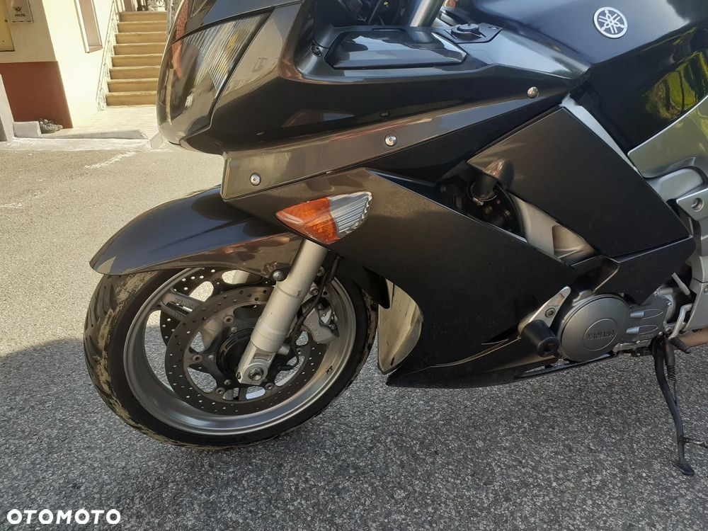 Yamaha FJR - 21