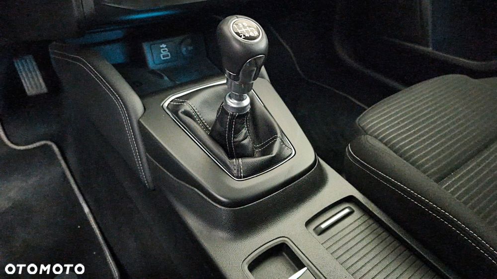 Ford Focus 1.0 EcoBoost mHEV Titanium X - 19