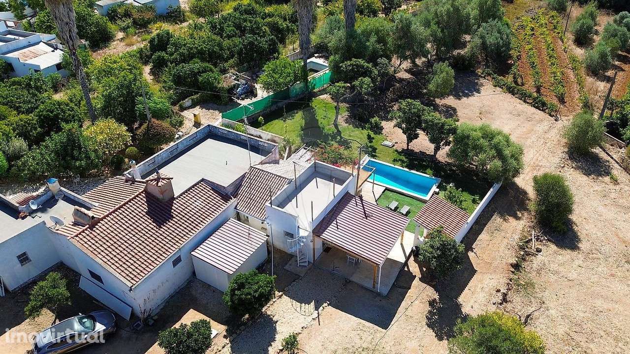 Moradia T1 para venda - Grande imagem: 2/29