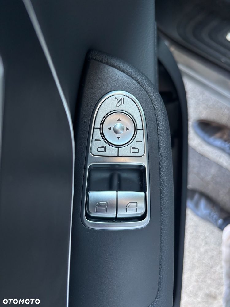 Mercedes-Benz Klasa V 250 d 9G-Tronic Style (d³ugi) - 23