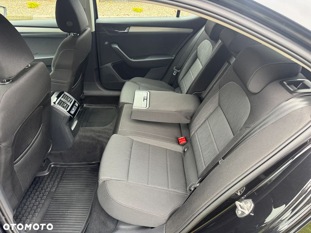 Skoda Superb 1.6 TDI Ambition - 25