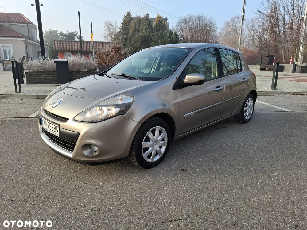 Renault Clio 1.2 16V Alize - 2