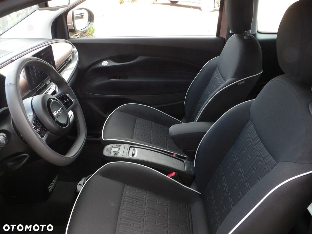 Fiat 500e 42kWh ICON - 22