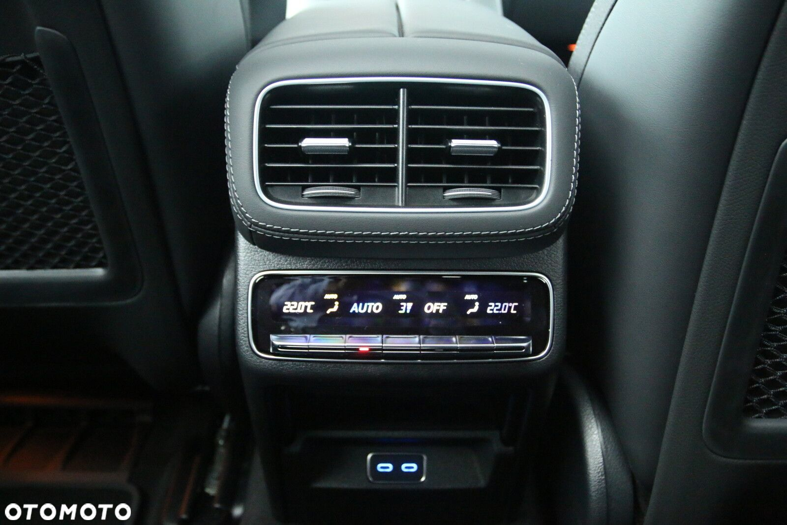 Mercedes-Benz GLE - 26