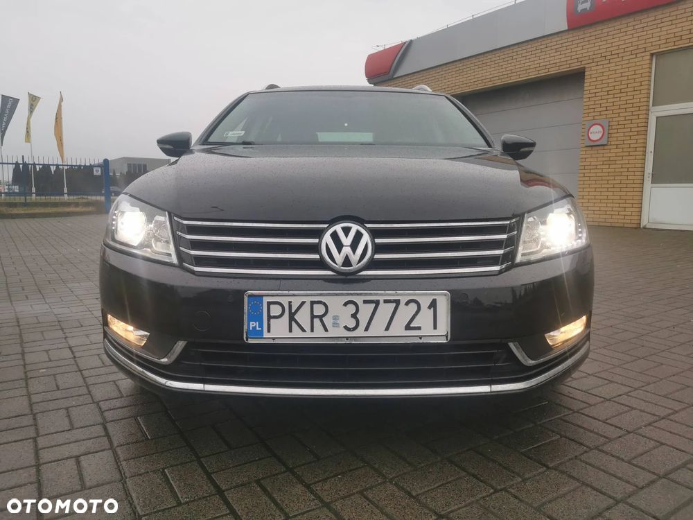 Volkswagen Passat 2.0 TDI DPF BlueMotion Technology Highline - 4