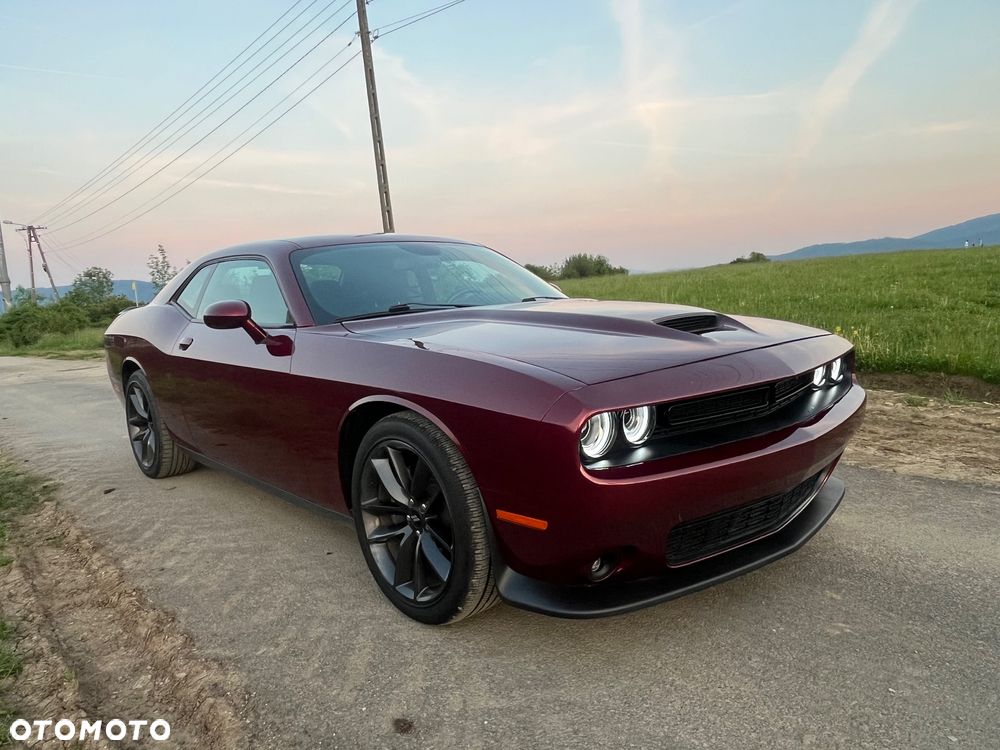 Dodge Challenger - 8