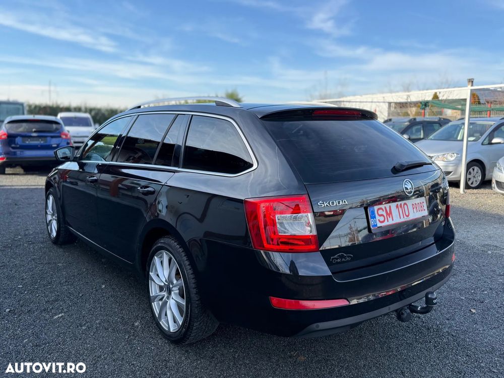 Skoda Octavia Combi 2.0 TDI DSG Premium Edition - 3