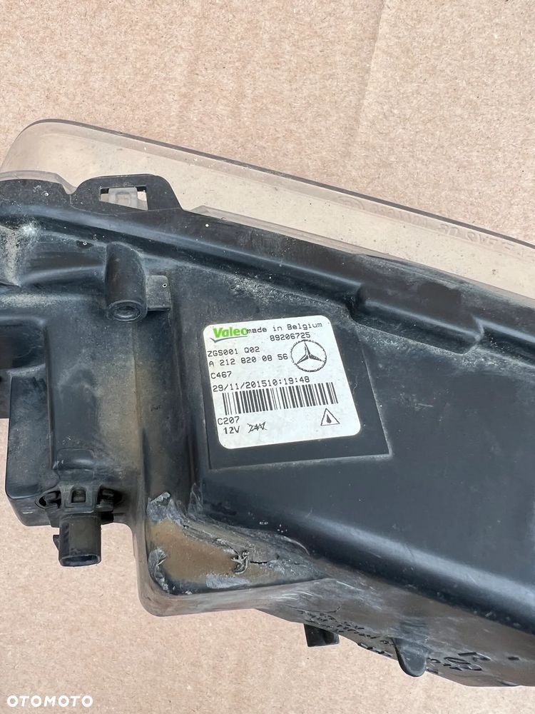 MERCEDES A 207 W 207 A 212 HALOGEN PRAWY LED - 2