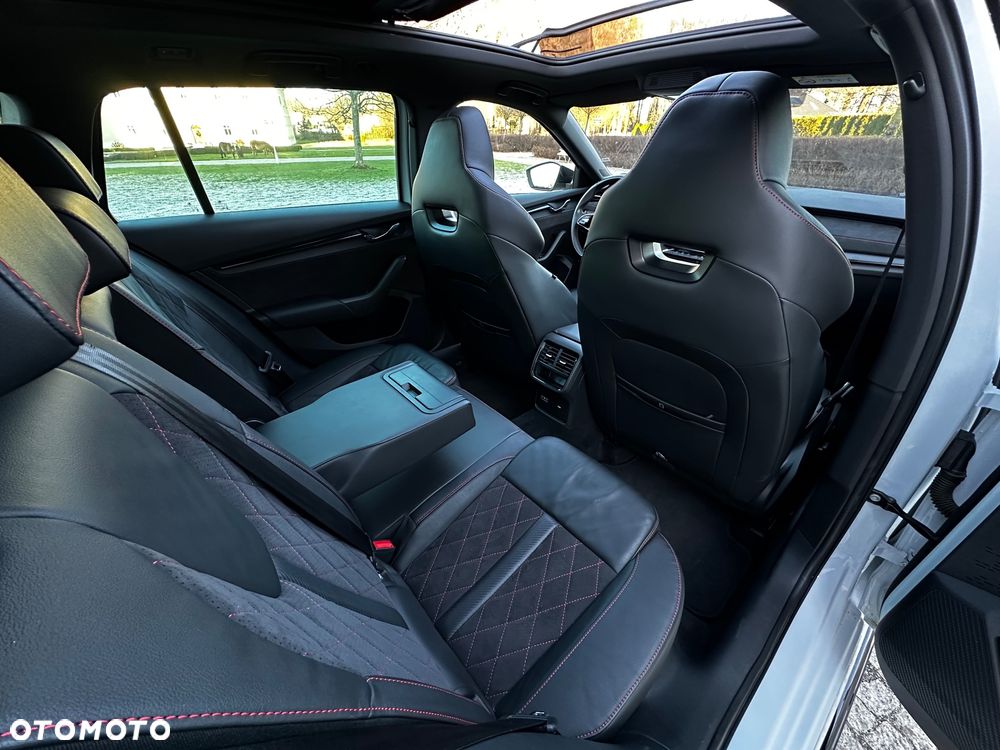 Skoda Octavia 2.0 TSI RS Challenge 245 DSG - 13