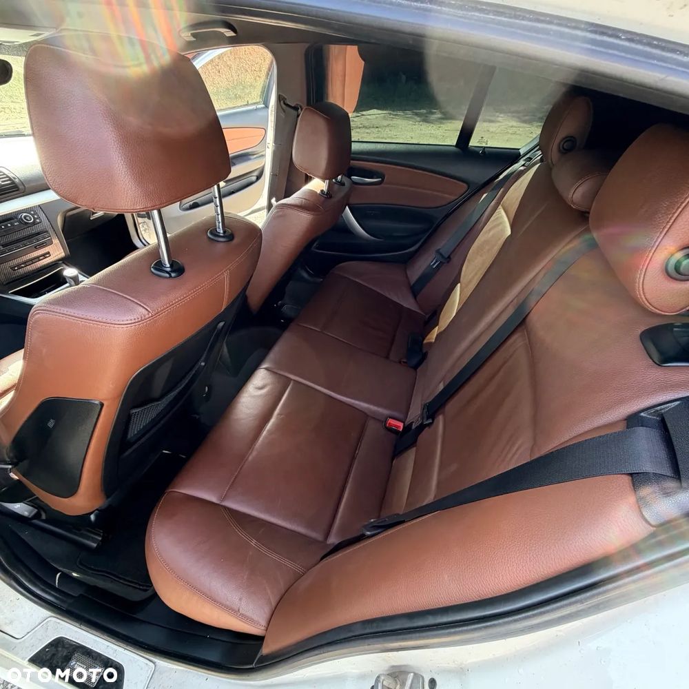 BMW Seria 1 123d - 10