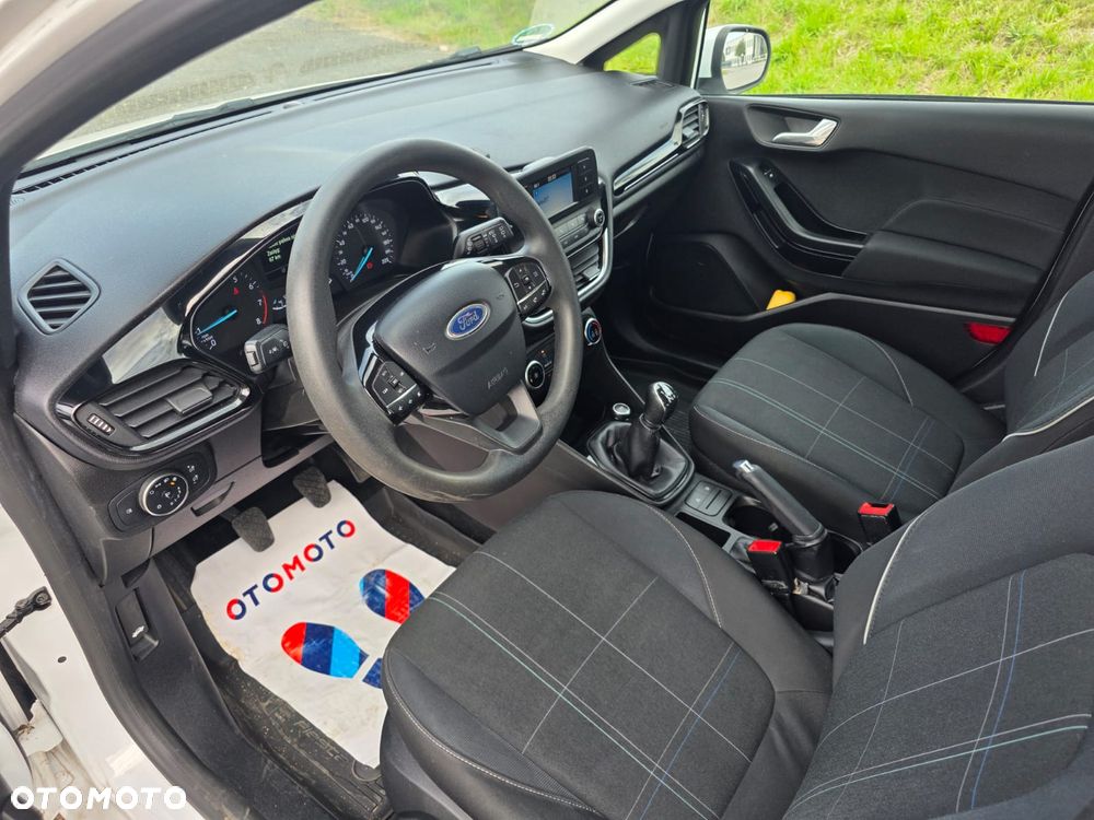 Ford Fiesta - 12