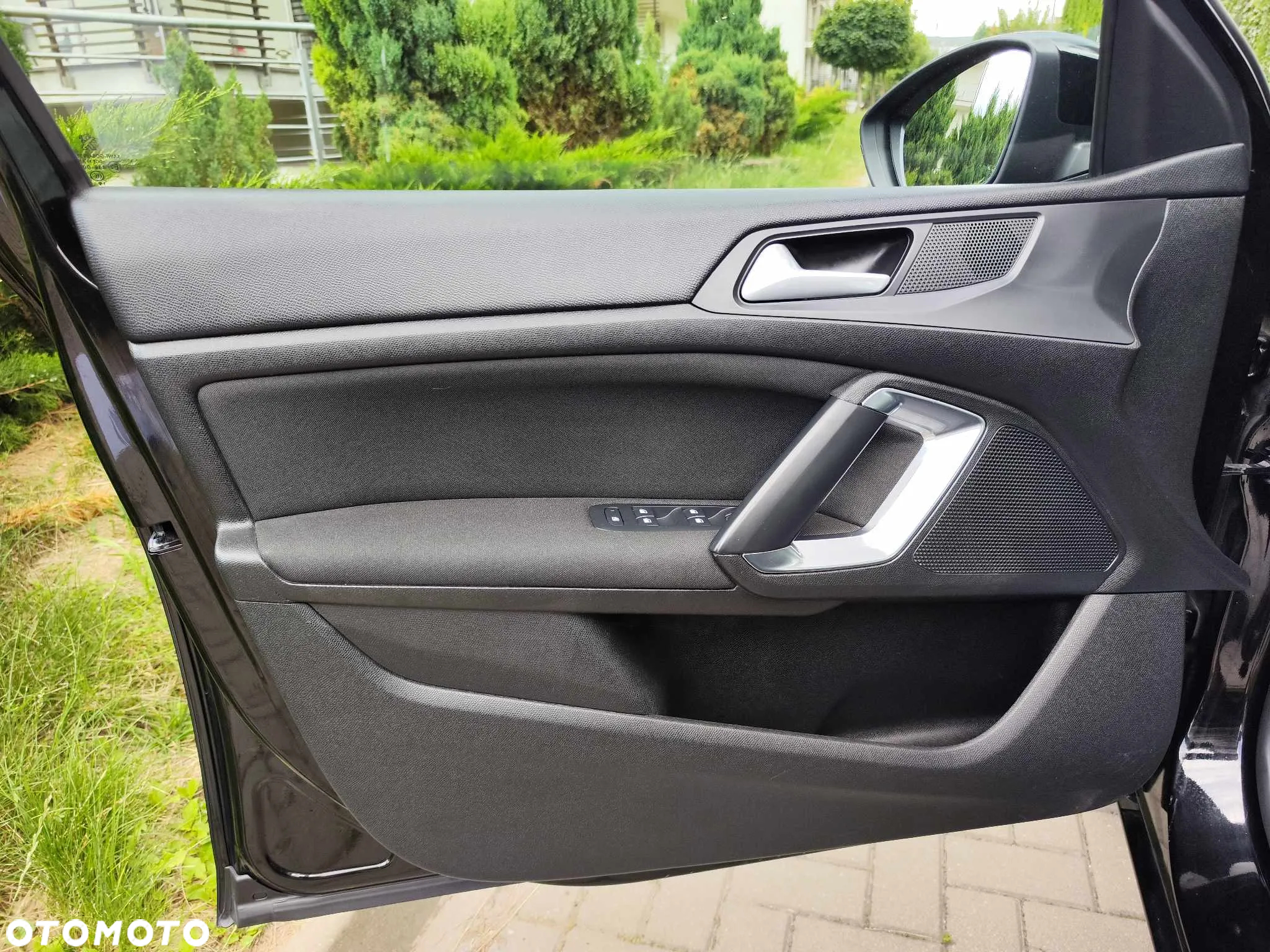 Peugeot 308 1.5 BlueHDi Allure Pack S&S - 28