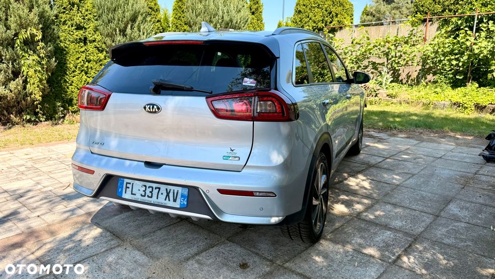 Kia Niro 1.6 GDI HEV 2WD OPF Edition 7 - 13
