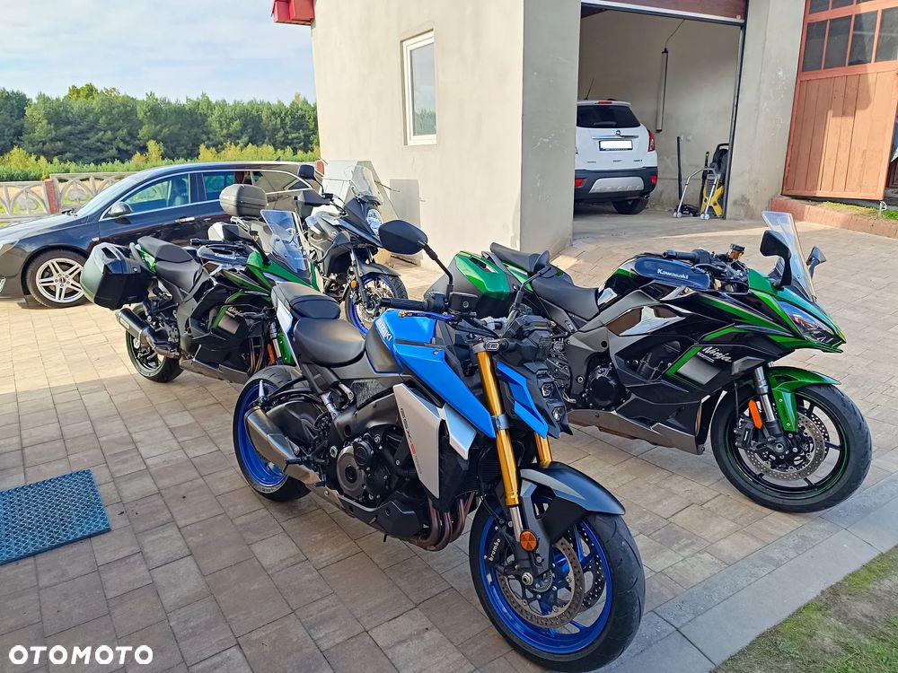 Kawasaki Ninja 1000 SX - 32
