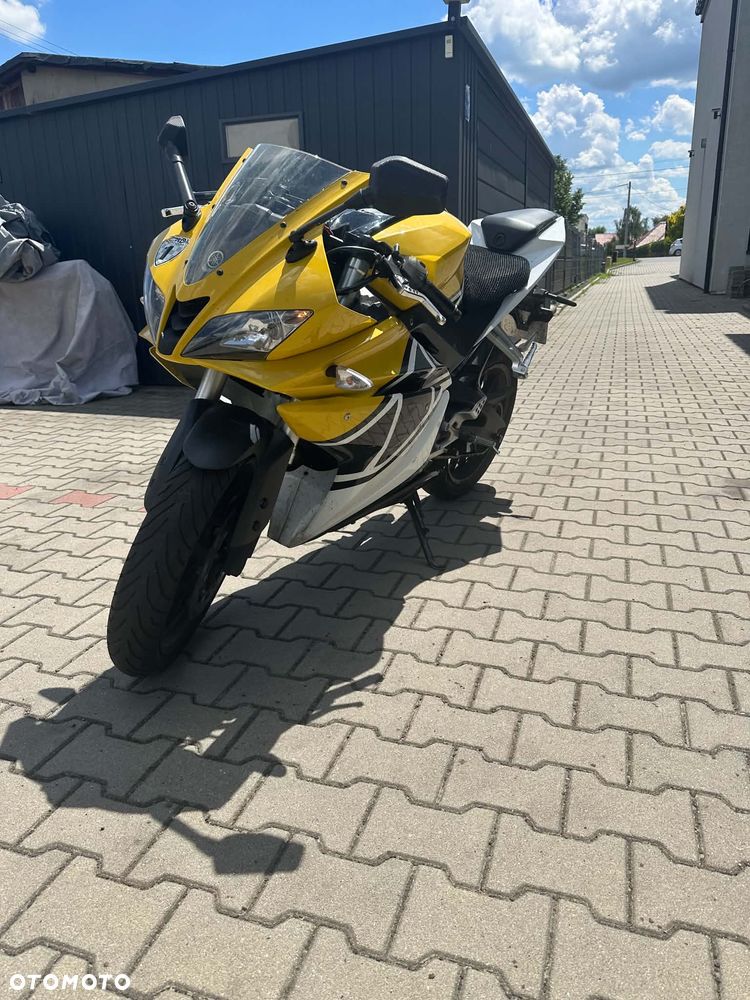 Yamaha YZF - 6