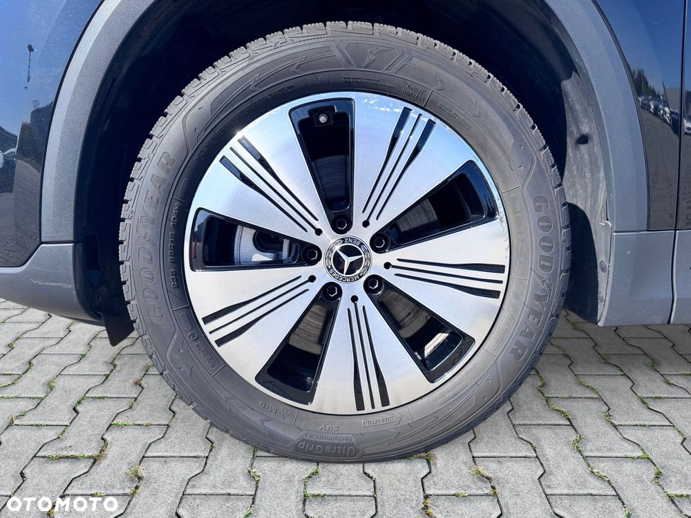 Mercedes-Benz EQA - 10
