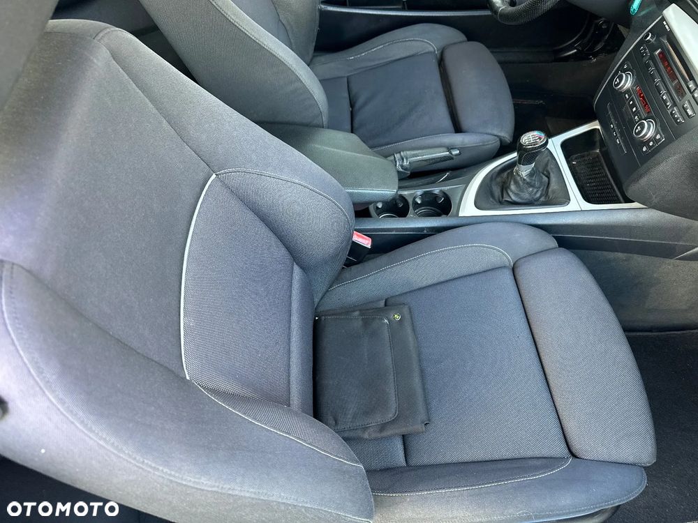 BMW Seria 1 118d - 17