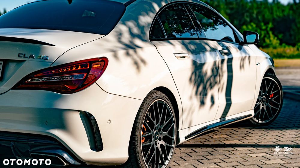 Mercedes-Benz CLA AMG 45 4-Matic - 24