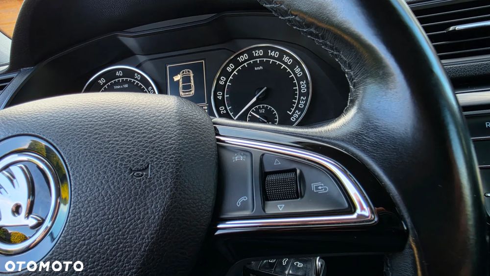 Skoda Superb 1.8 TSI Active - 30