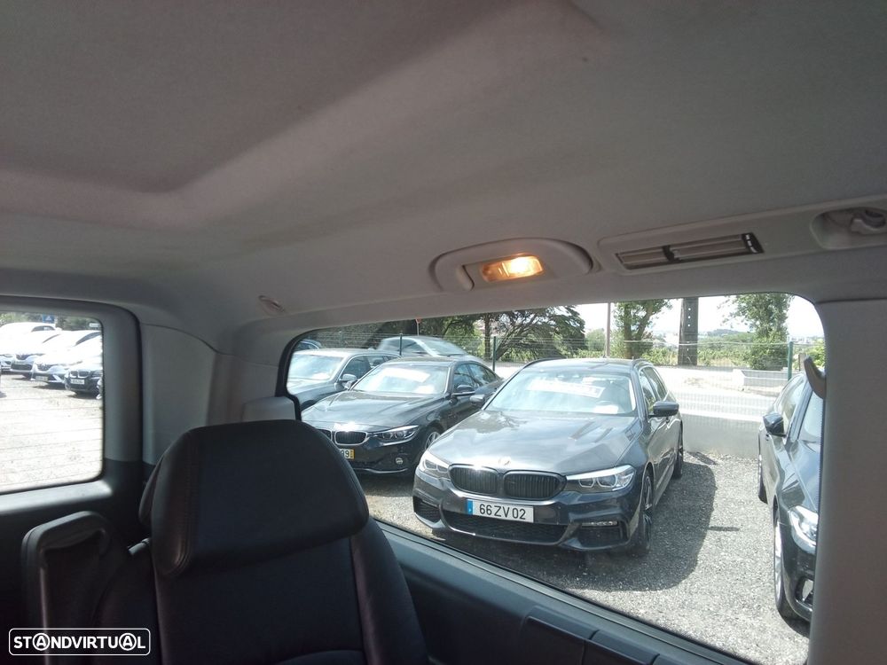 Mercedes-Benz Viano 2.2 CDi Ambiente Longo - 24