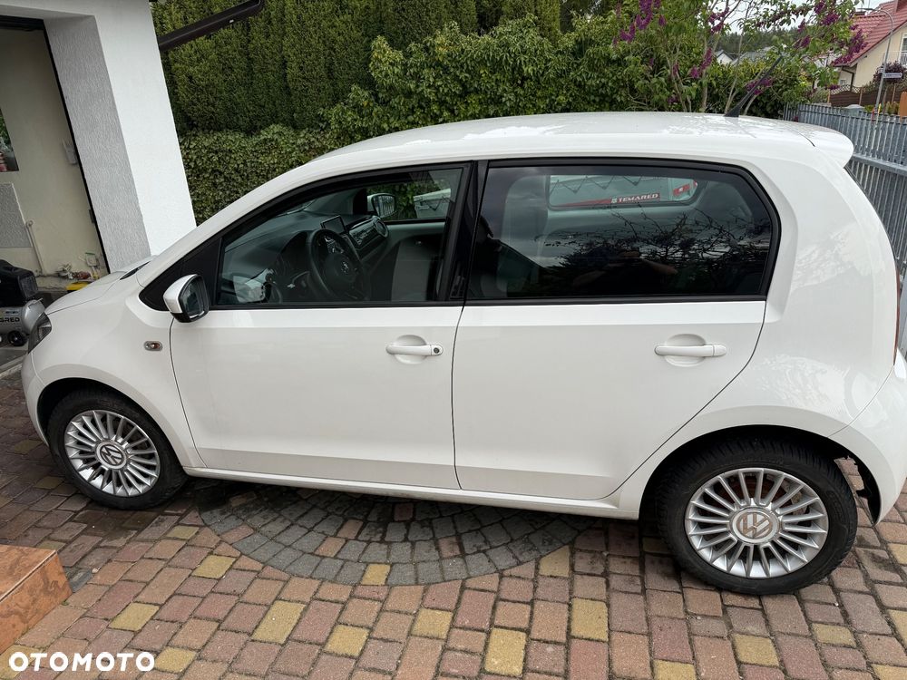 Volkswagen up! 1.0 high - 4