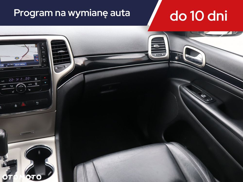 Jeep Grand Cherokee - 10