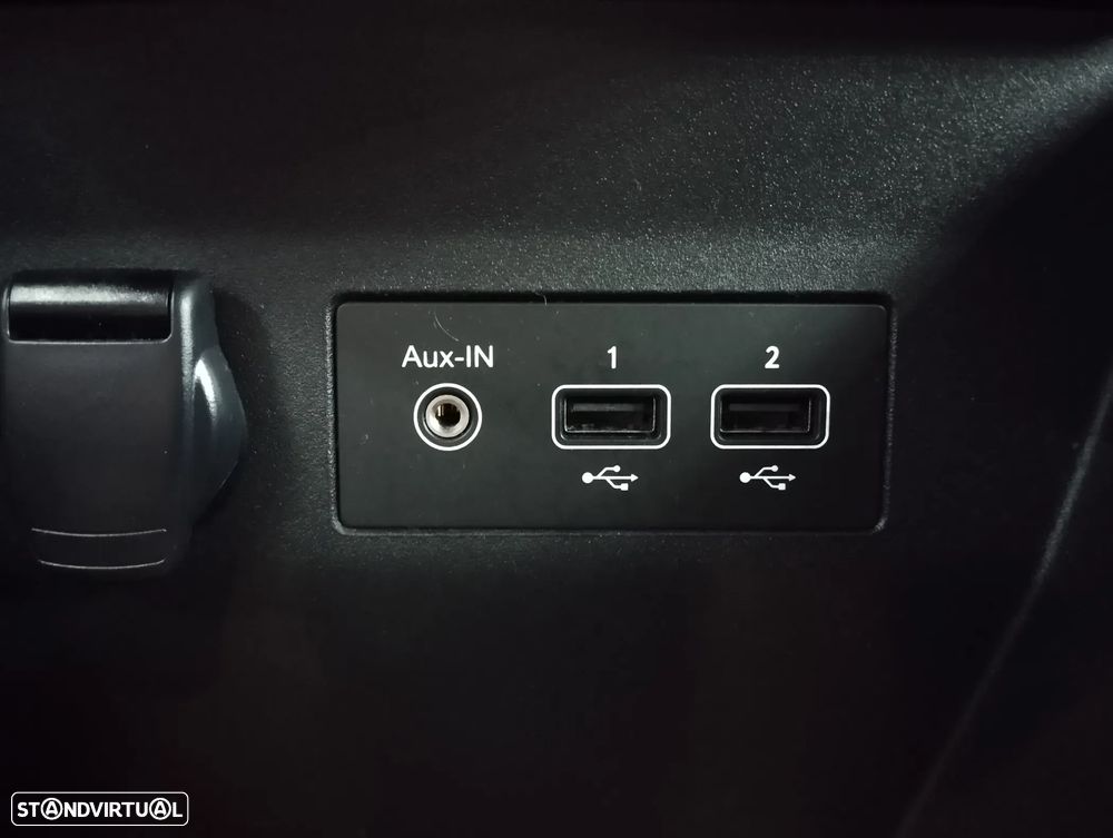 Renault Clio 1.0 TCe Evolution Bi-Fuel - 34