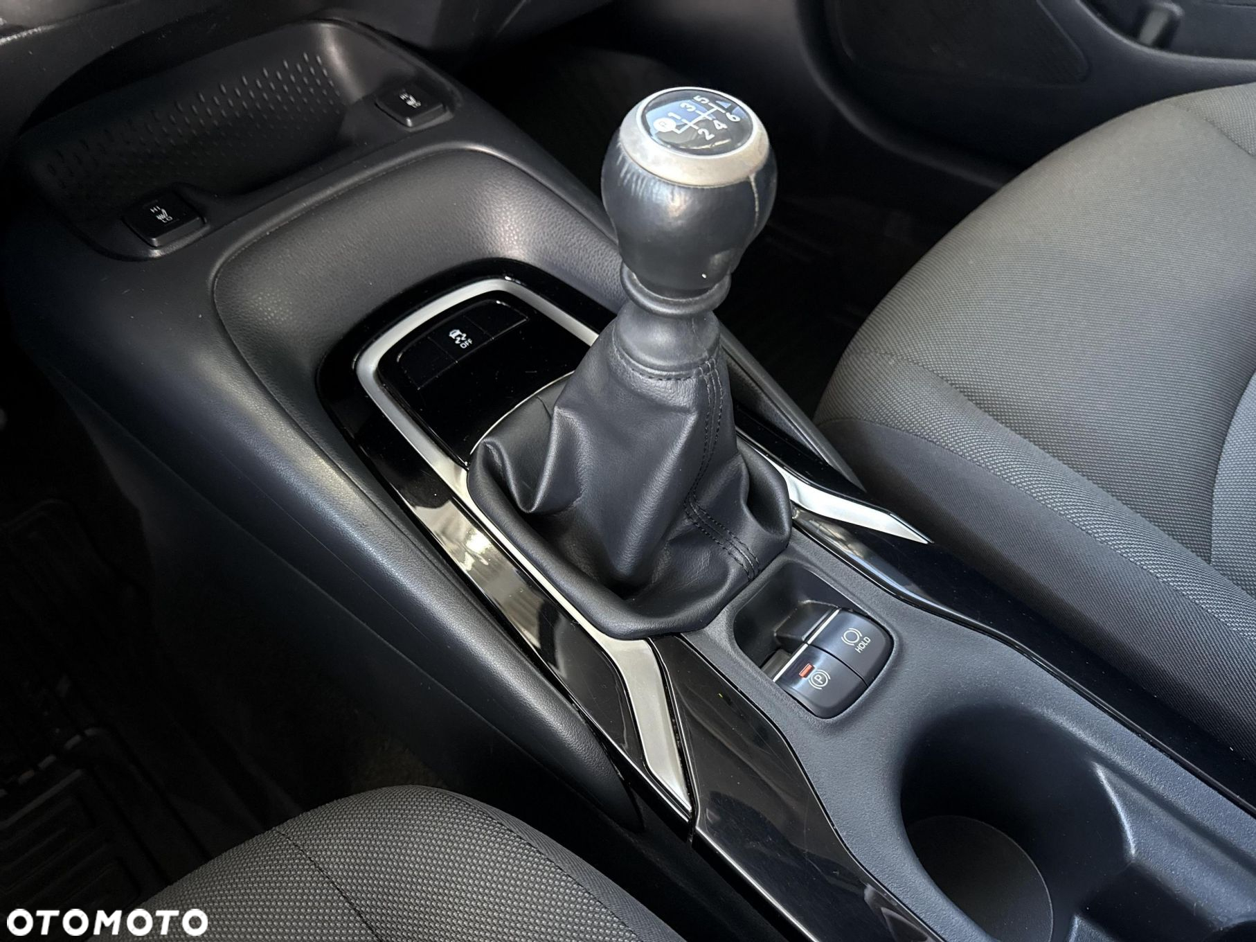 Toyota Corolla - 26