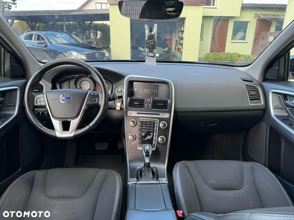 Volvo XC 60 D4 Geartronic Summum - 10