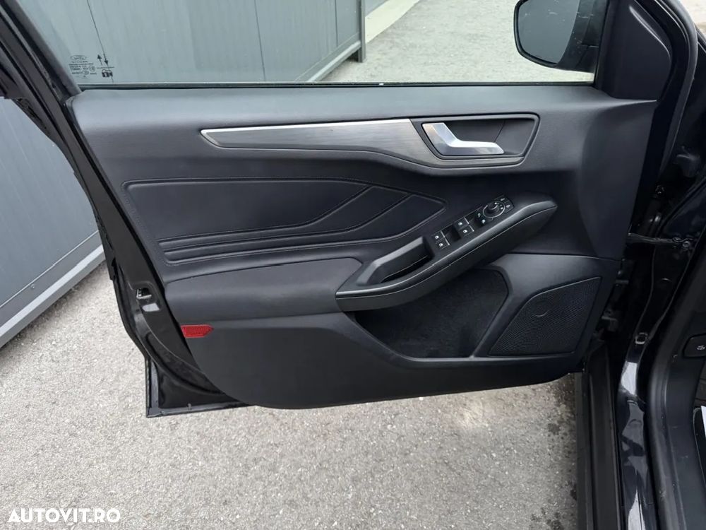 Ford Focus 1.5 EcoBlue Titanium X - 12