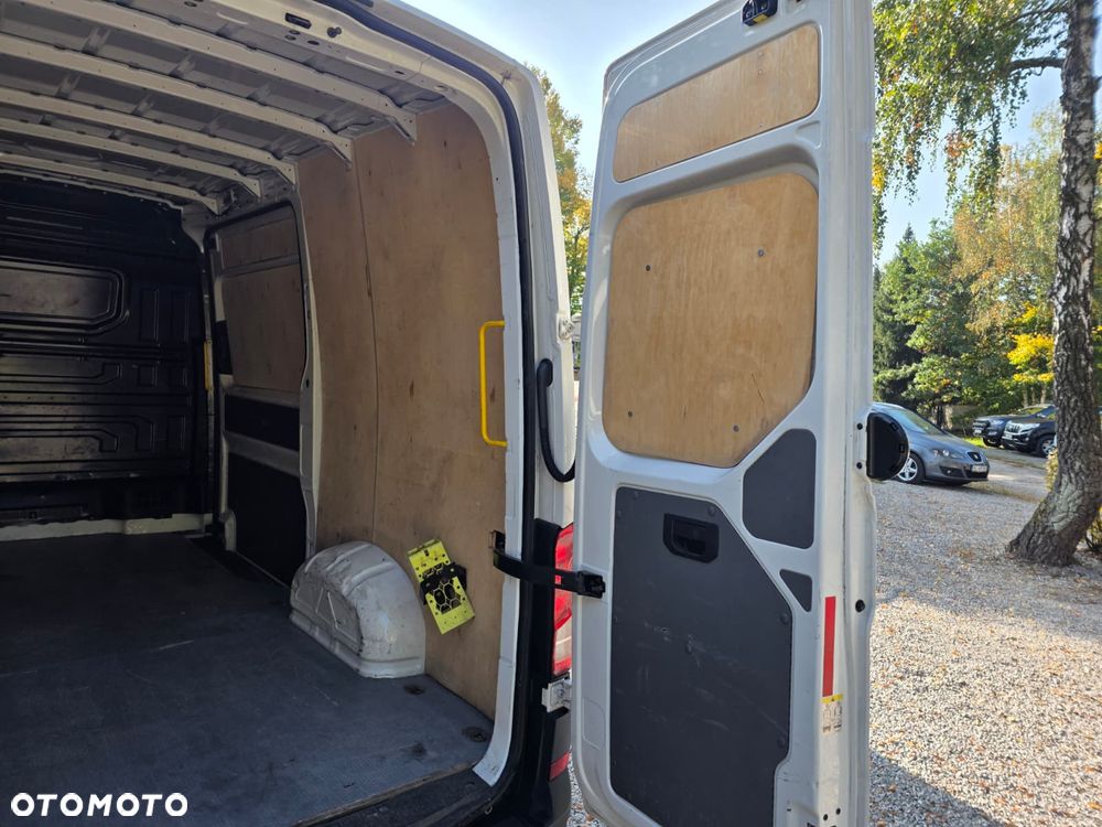 Volkswagen CRAFTER - 23