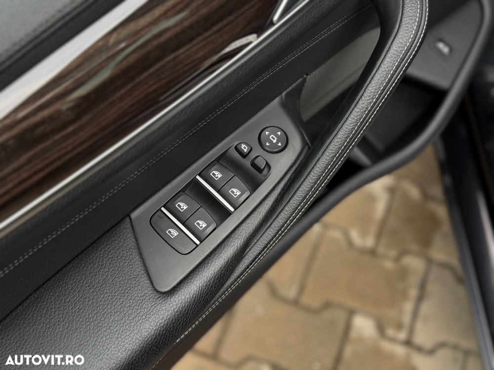 BMW Seria 5 520d xDrive Aut. Luxury Line - 19